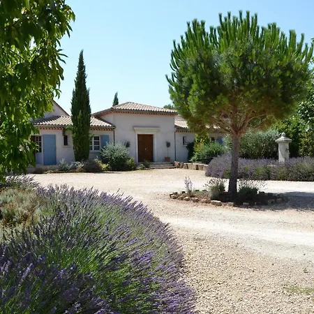 Au Temps Des Cerises Bed & Breakfast