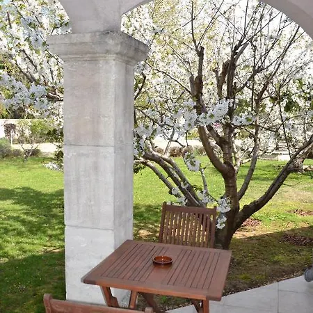 Bed & Breakfast Au Temps Des Cerises